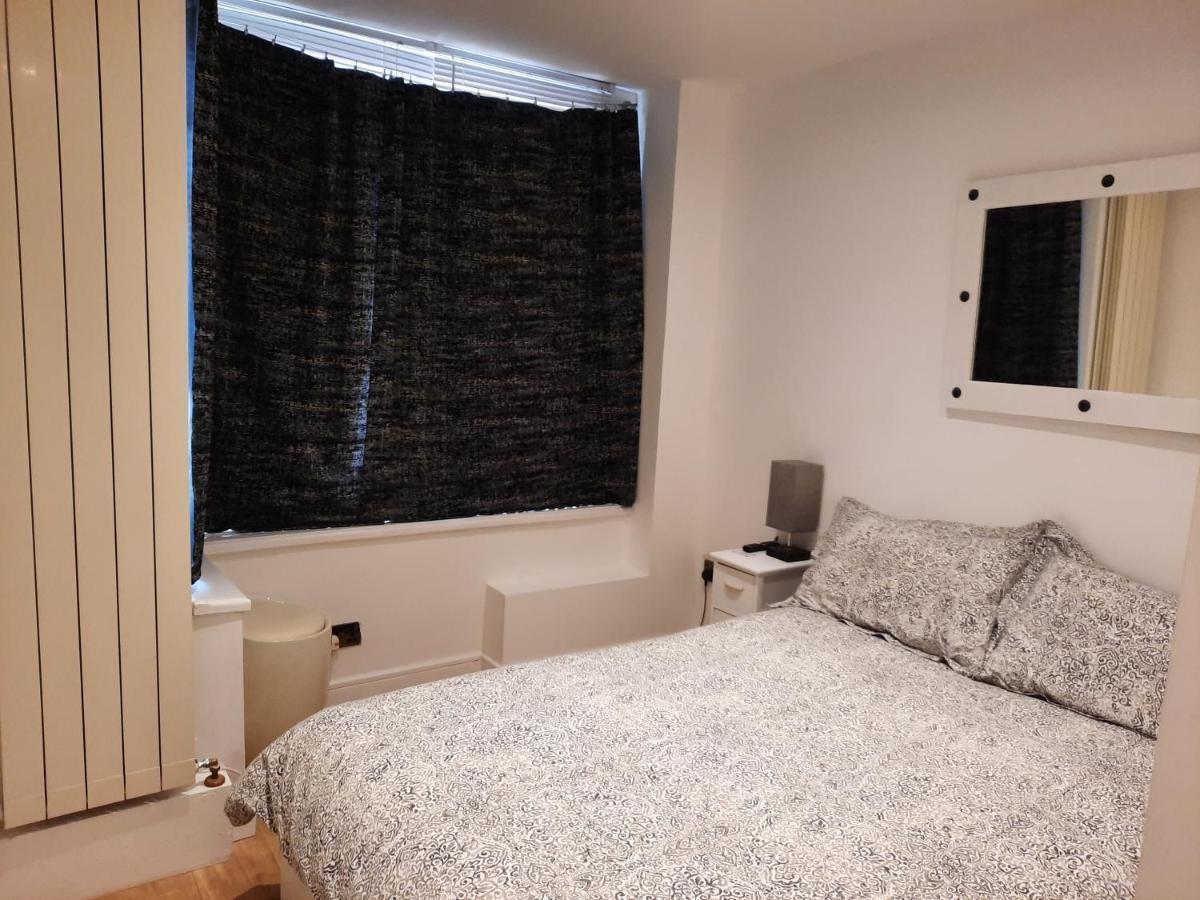 Lovely Home With Full En-Suite Double Bed Rooms Reading Exterior foto